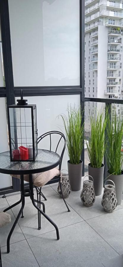 Obroncow Wybrzeza Apartment Gdansk Ngoại thất bức ảnh