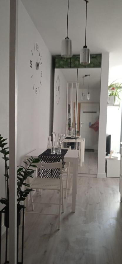 Obroncow Wybrzeza Apartment Gdansk Ngoại thất bức ảnh