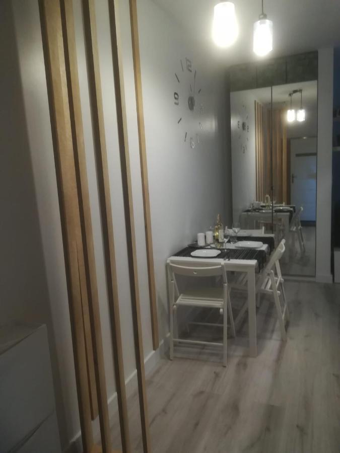 Obroncow Wybrzeza Apartment Gdansk Ngoại thất bức ảnh