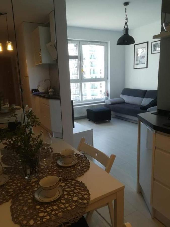 Obroncow Wybrzeza Apartment Gdansk Ngoại thất bức ảnh